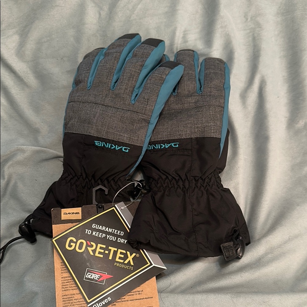 Dakine Gore-Tex Gloves - Black and Blue